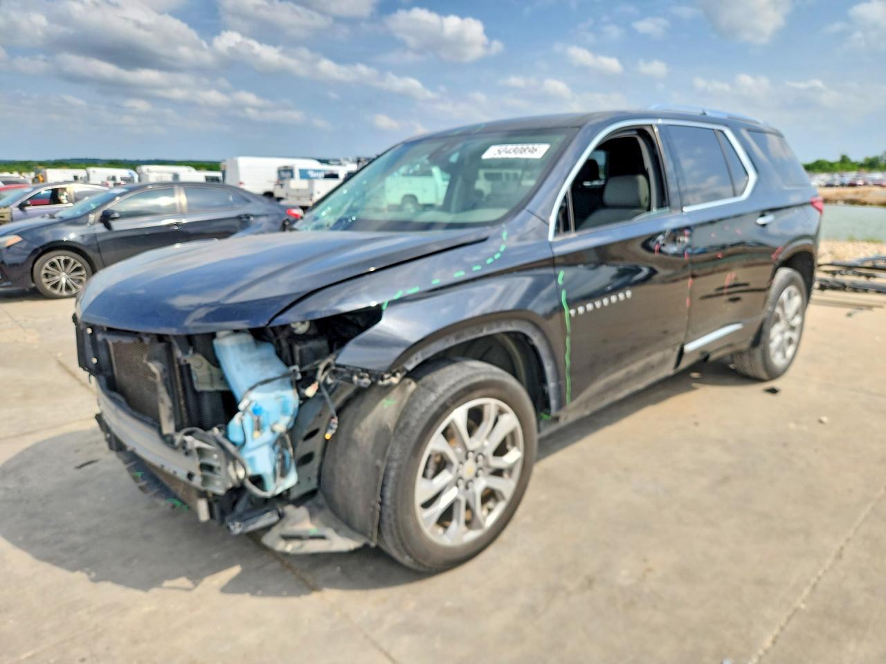 2020 Chevrolet Traverse Premier, VIN 1GNERKKW6LJ285432 — Front end