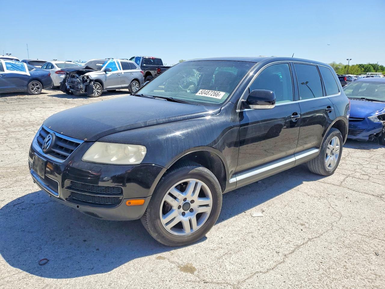 2006 Volkswagen Touareg 4.2L V8, VIN WVGZM77L06D043531 — Front end