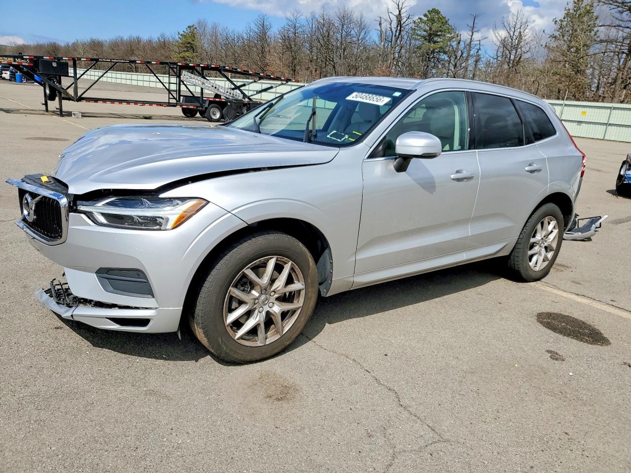2020 Volvo XC60 Momentum, VIN YV4102RKXL1520853 — Front end