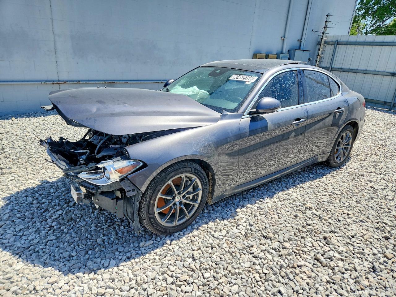 2018 Alfa Romeo Giulia, VIN ZARFAEDNXJ7563985 — Front end