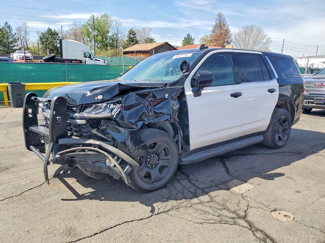 2023 Chevrolet Tahoe Commercial, VIN 1GBSKLED1PR128886 — Перед