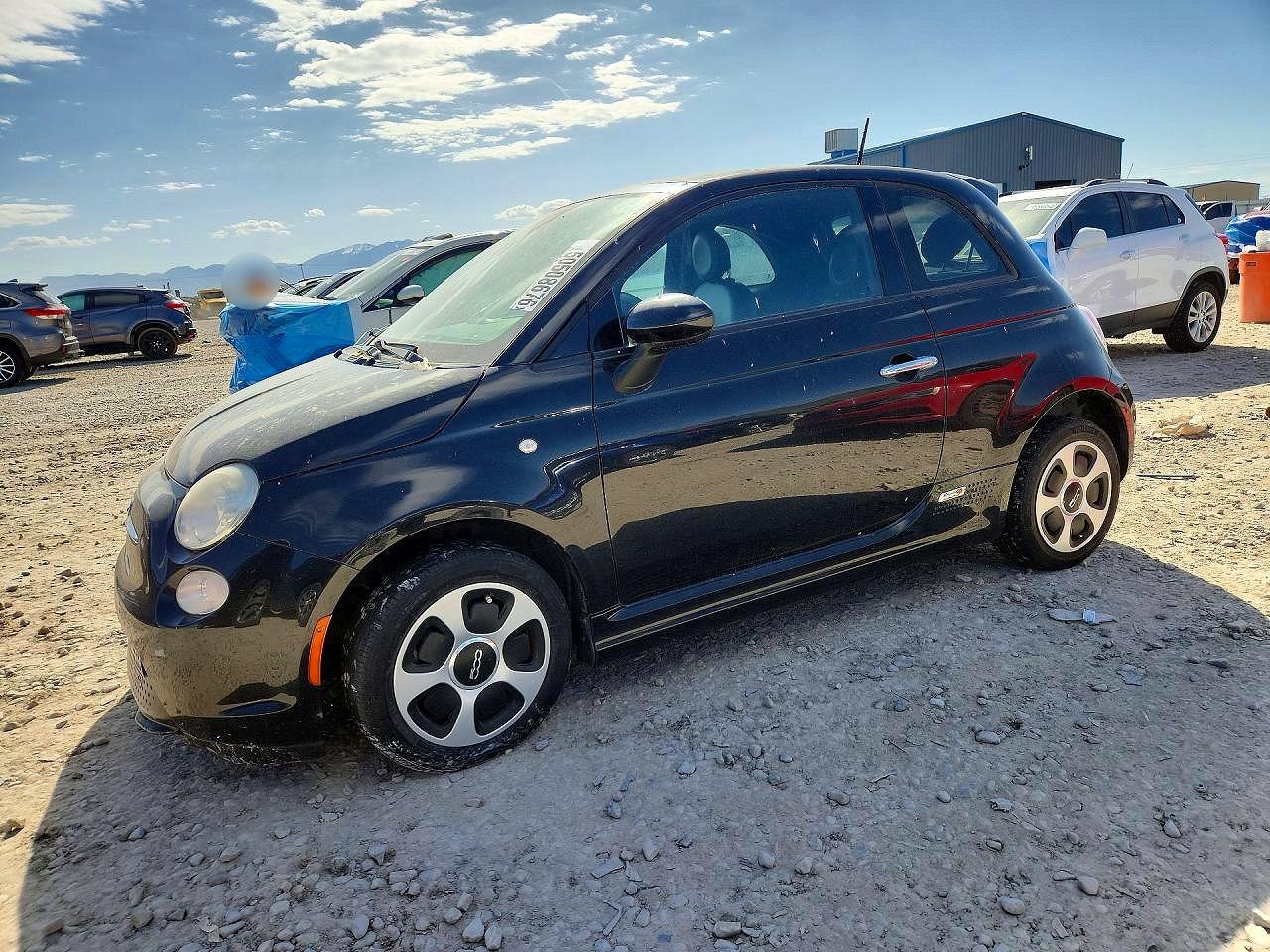 2013 FIAT 500e, VIN 3C3CFFGE4DT727669 — Мелкие вмятины и царапины