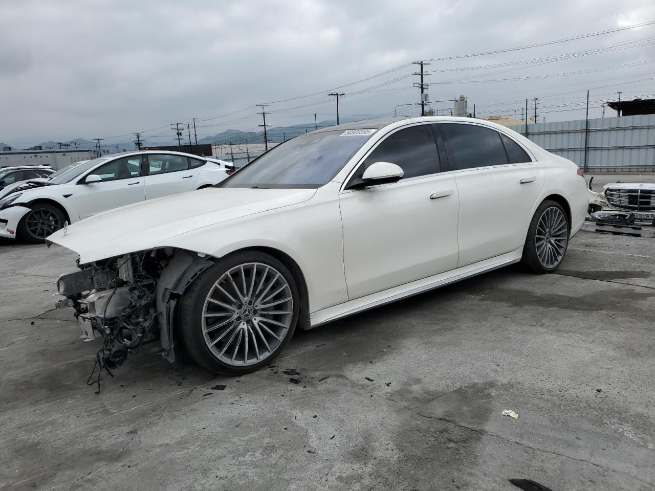 2022 Mercedes-Benz S 500, VIN W1K6G6DB1NA153613 — Front end