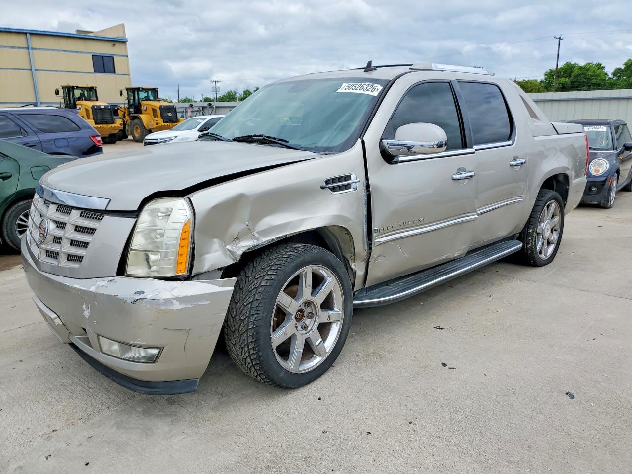 2008 Cadillac Escalade EXT, VIN 3GYFK62868G307460 — Front end