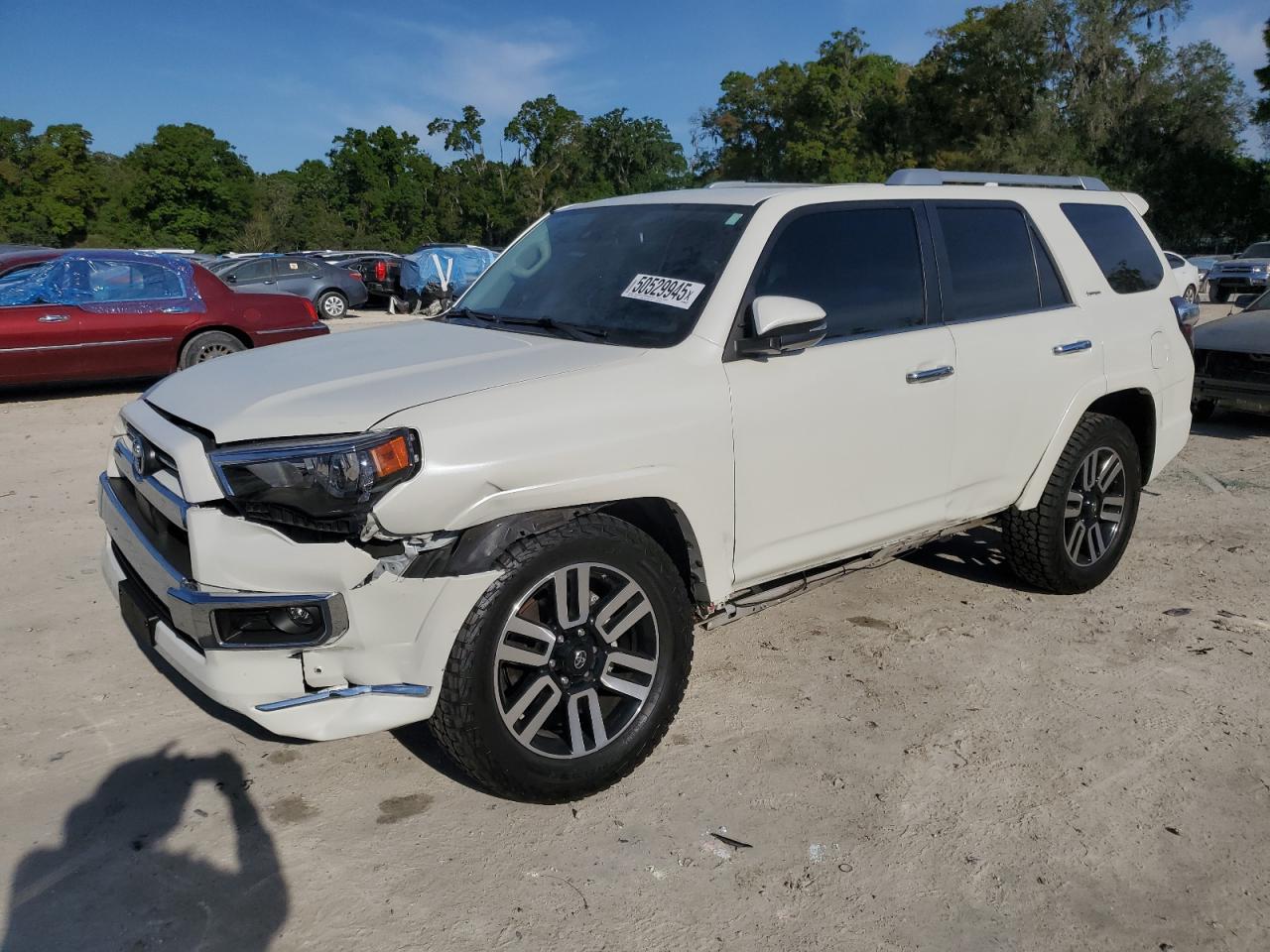 2021 Toyota 4Runner Limited, VIN JTEDU5JR7M5247780 — Front end