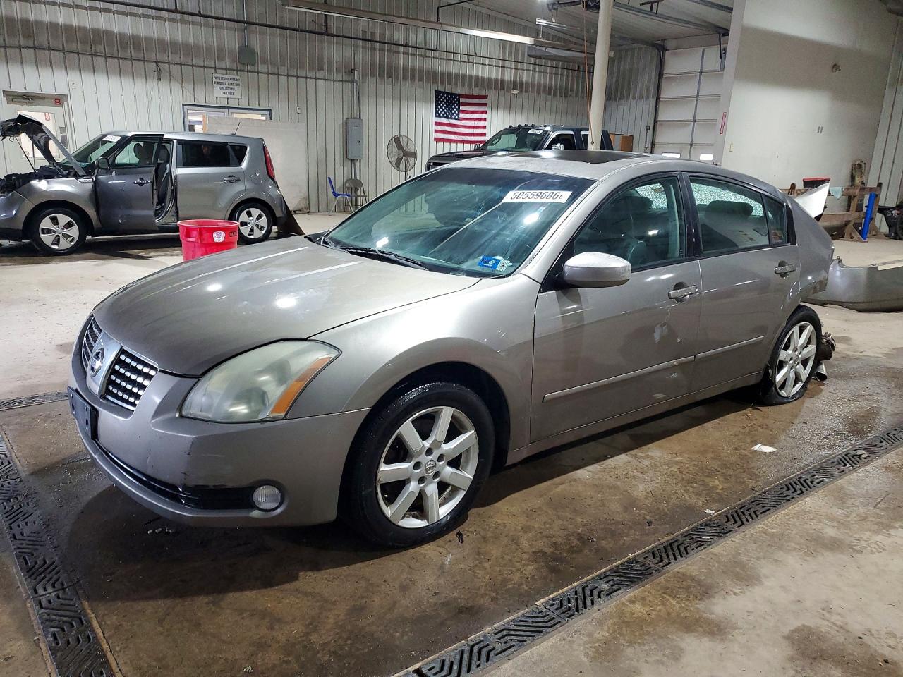 2006 Nissan Maxima SL, VIN 1N4BA41E76C803599 — Rear end