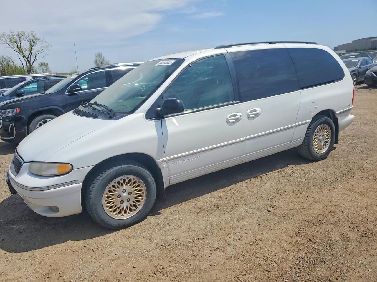 1997 Chrysler Town & Country LXi, VIN 1C4GP64L9VB438268 — Hail