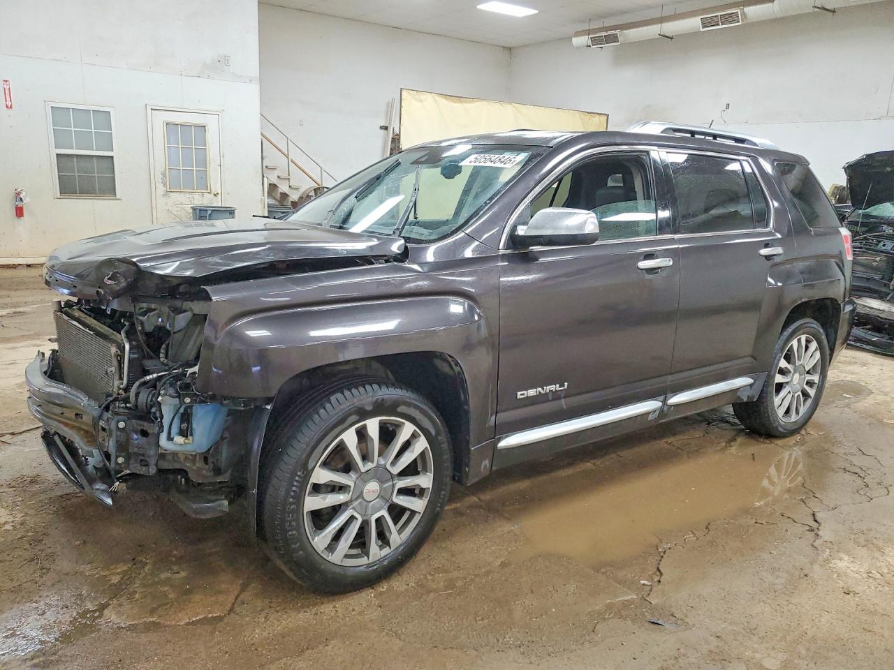 2016 GMC Terrain Denali, VIN 2GKFLVE37G6304059 — Front end