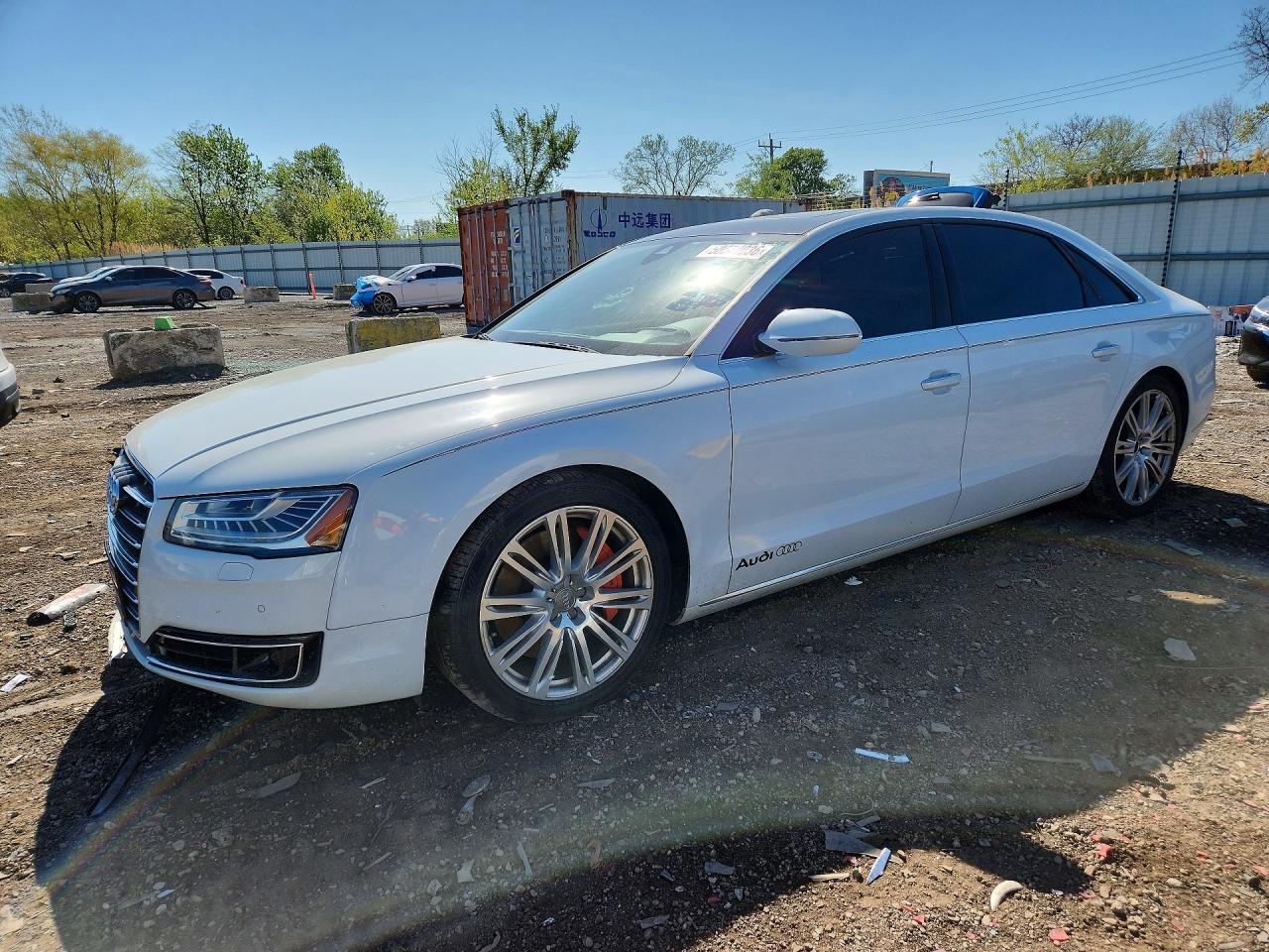 2015 Audi A8 4.0T, VIN WAU32AFD1FN031015 — Фото с аукциона