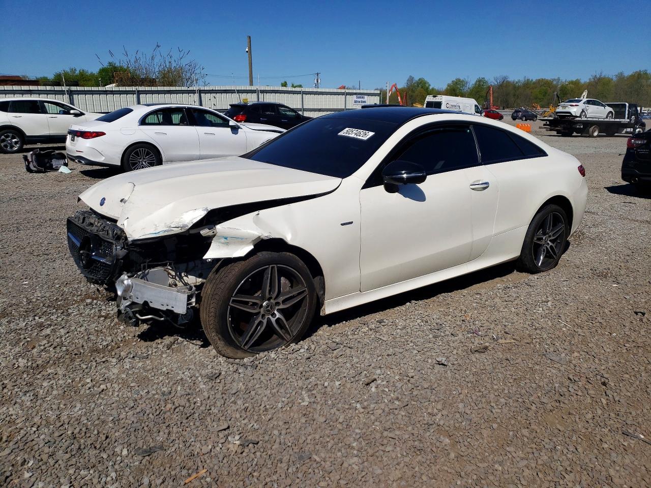 2018 Mercedes-Benz E 400, VIN WDD1J6GB0JF005506 — Перед
