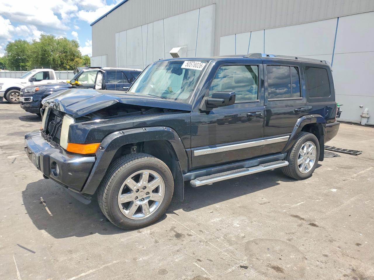 2010 Jeep Commander Limited, VIN 1J4RG5GT3AC109319 — Front end