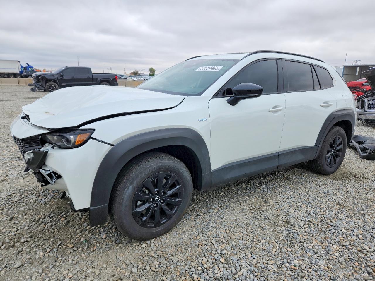 2025 Mazda CX-50 Hybrid Premium Package, VIN 7MMVAADW1SN112996 — Front end
