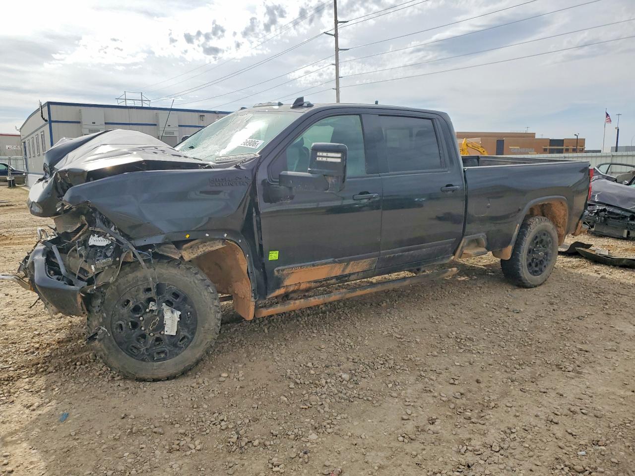 2024 Chevrolet Silverado 3500HD High Country, VIN 1GC4YVEY3RF405379 — Front end