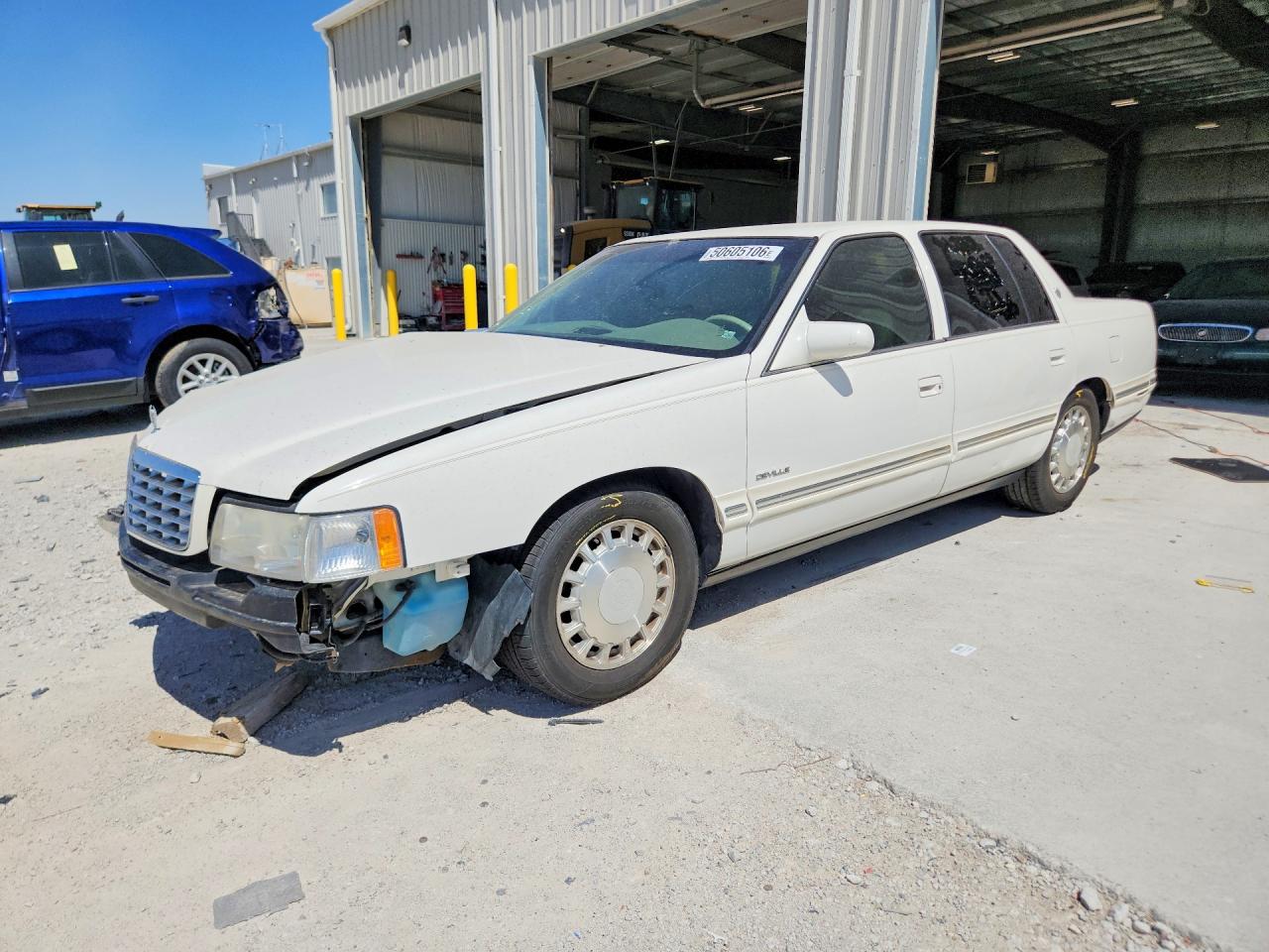 1997 Cadillac DeVille, VIN 1G6KD54Y7VU257265 — Перед