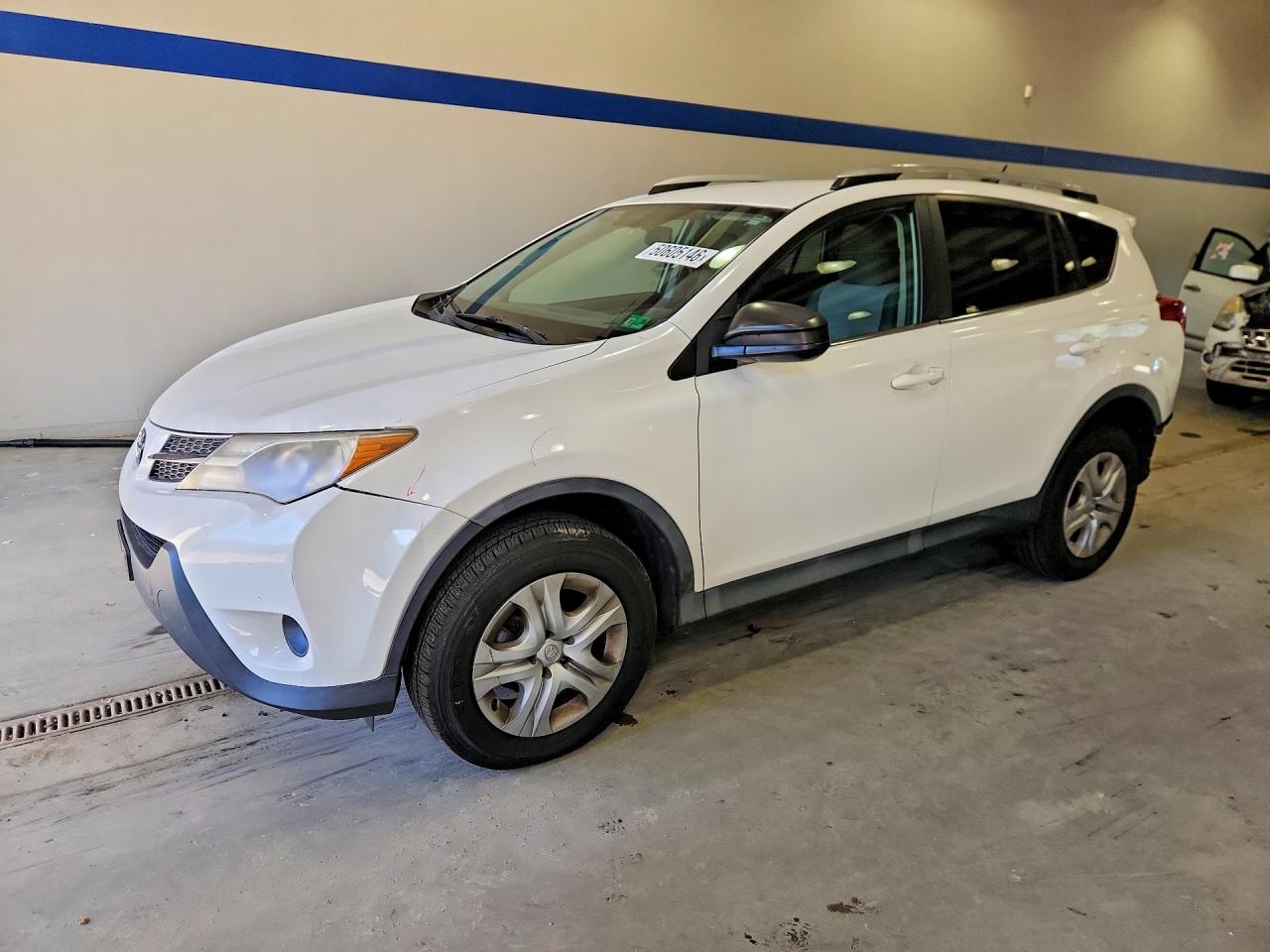 2014 Toyota RAV4 LE, VIN 2T3ZFREV1EW084475 — Rear end