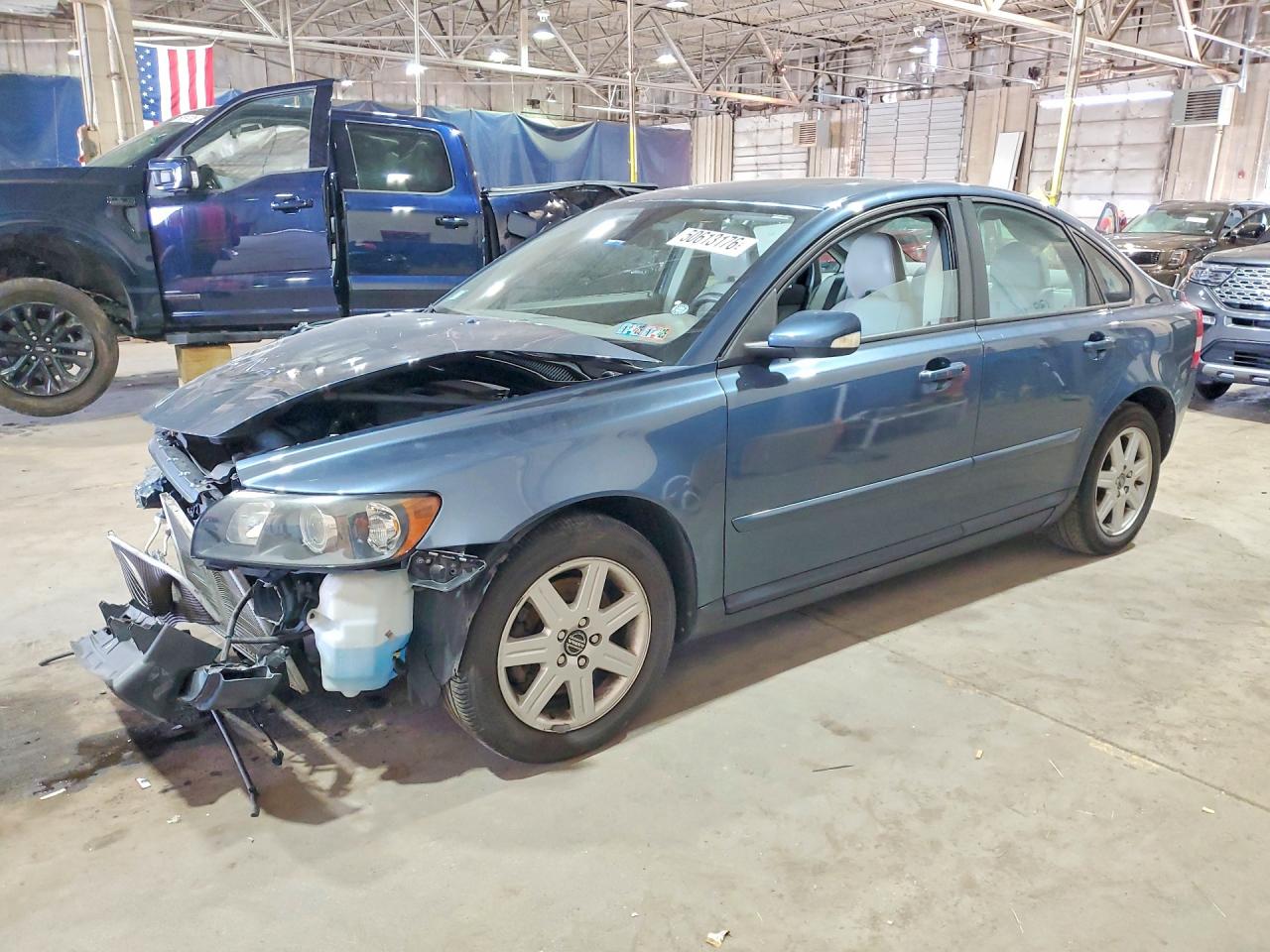 2006 Volvo S40 2.4L, VIN YV1MS382X62216352 — Front end