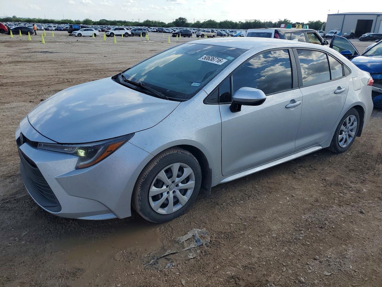 2024 Toyota Corolla LE, VIN 5YFB4MDE3RP188316 — Град
