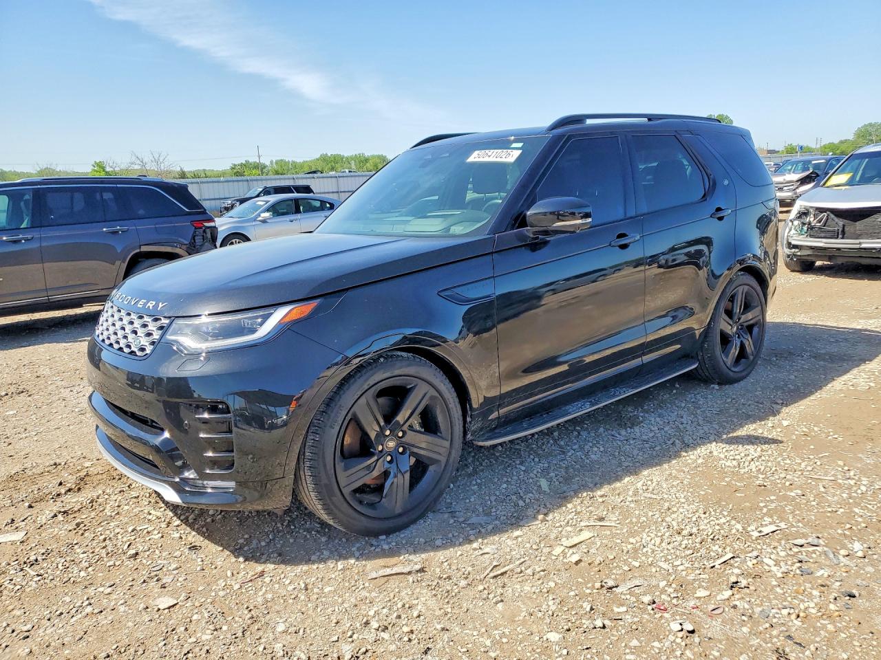 2024 Land Rover Discovery Metropolitan Edition, VIN SALRW4EU9R2493566 — Side