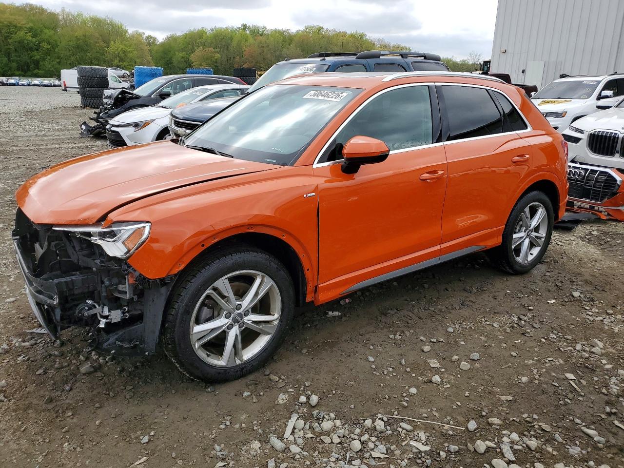 2019 Audi Q3 S line Premium Plus, VIN WA1EECF39K1087625 — Перед