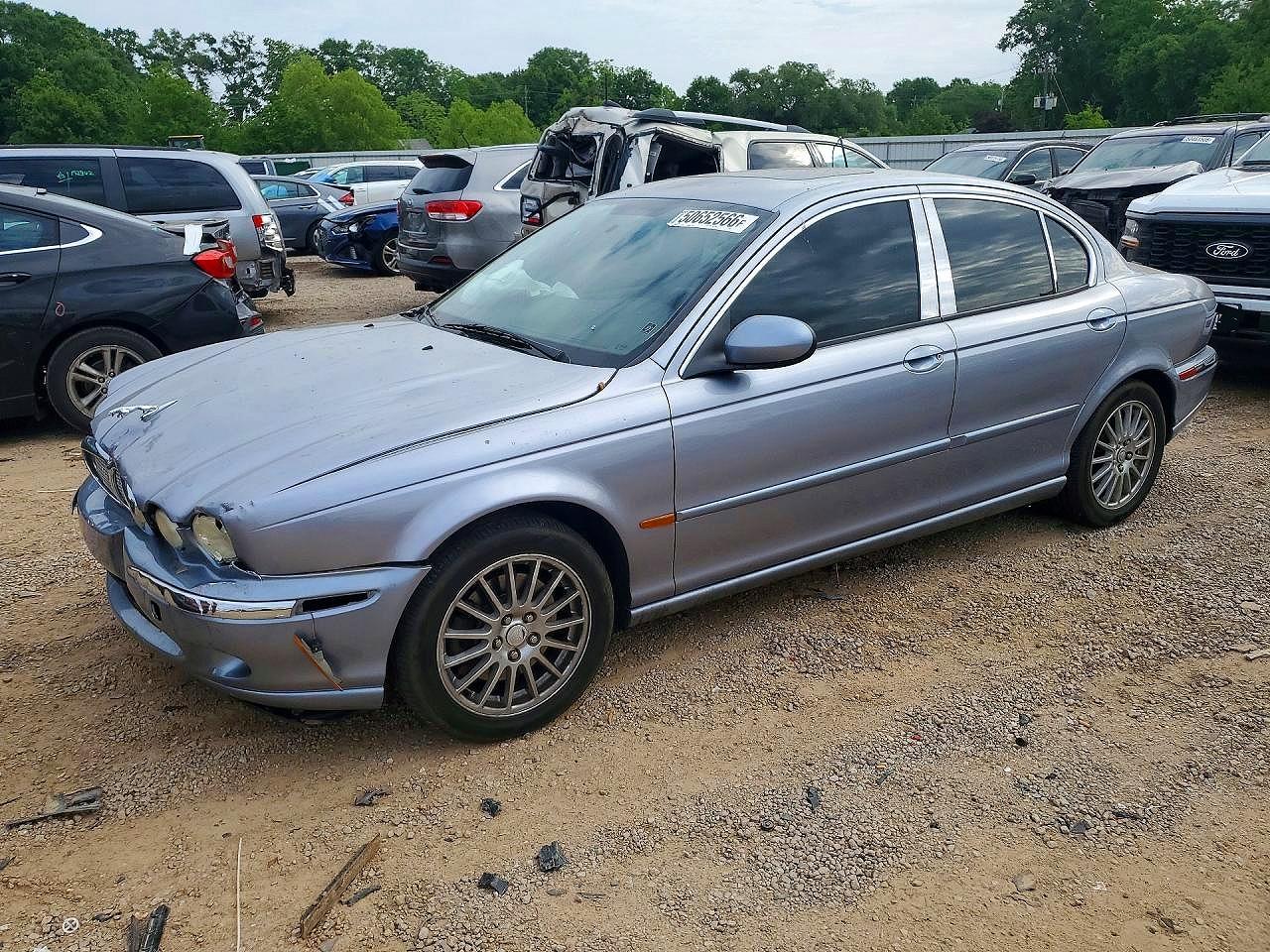 2007 Jaguar X-Type, VIN SAJWA51A17WJ11774 — Front end