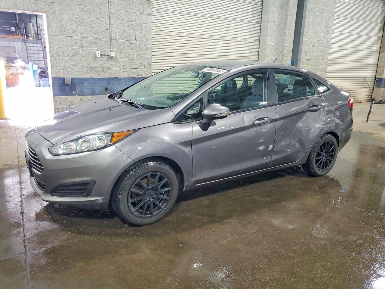 2014 Ford Fiesta SE, VIN 3FADP4BJ0EM195358 — Side
