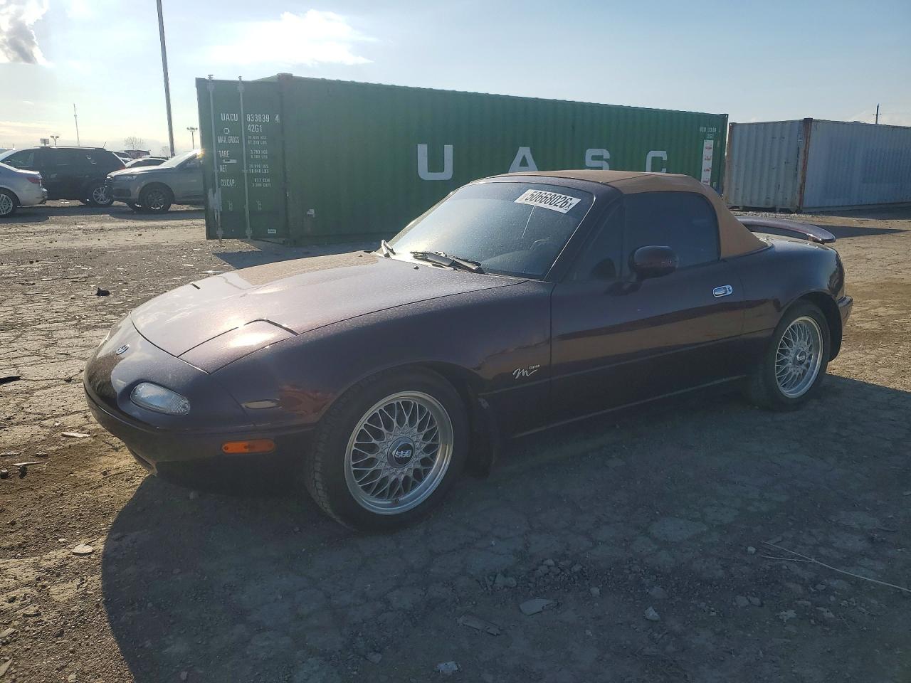 1995 Mazda MX-5 Miata, VIN JM1NA3531S0612492 — Front end