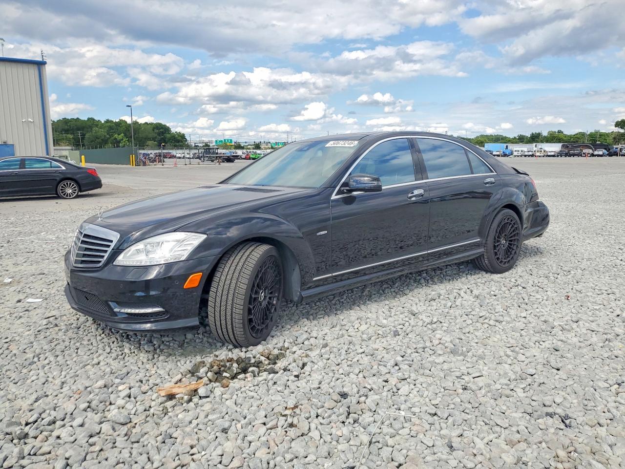 2012 Mercedes-Benz S 550, VIN WDDNG7DB5CA464427 — Rear end