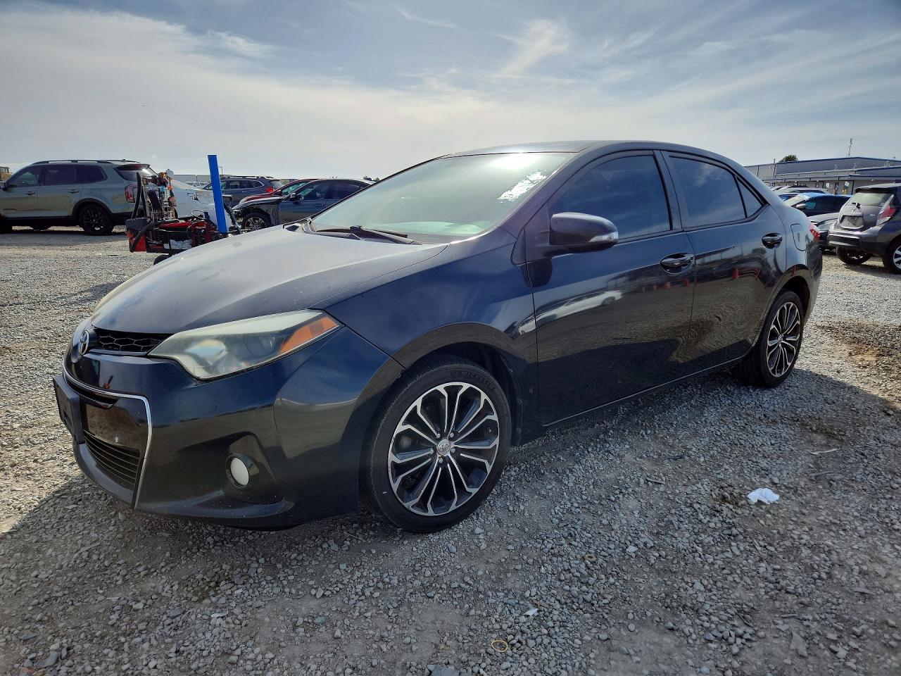 2014 Toyota Corolla LE, VIN 2T1BURHE9EC114321 — Side