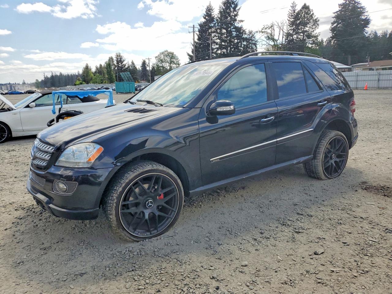 2008 Mercedes-Benz M 350, VIN 4JGBB86EX8A363721 — Front end