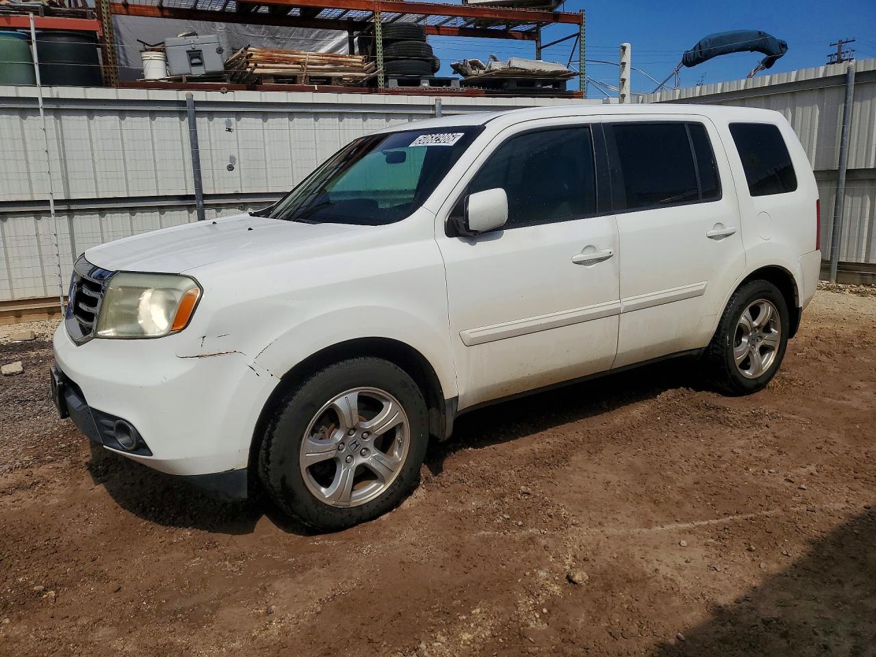 2015 Honda Pilot EX, VIN 5FNYF3H43FB020425 — Minor dents and scratches