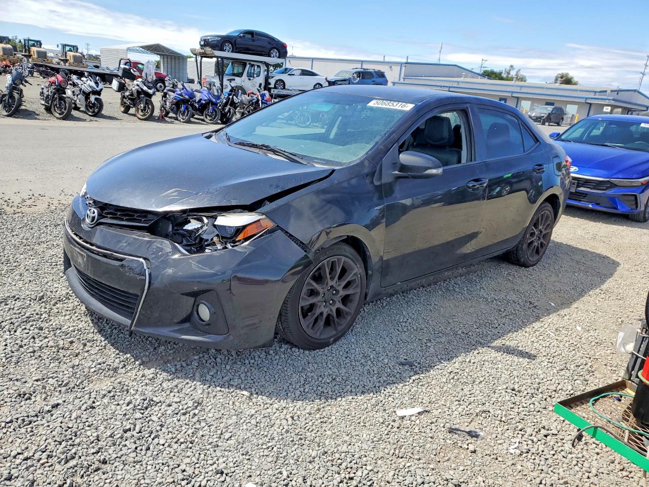 2016 Toyota Corolla LE, VIN 2T1BURHE8GC586528 — Front end