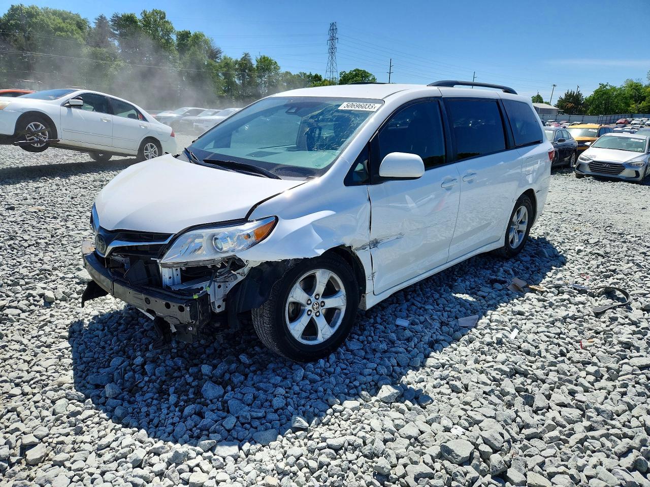 2020 Toyota Sienna LE, VIN 5TDKZ3DC4LS070803 — По всему кузову