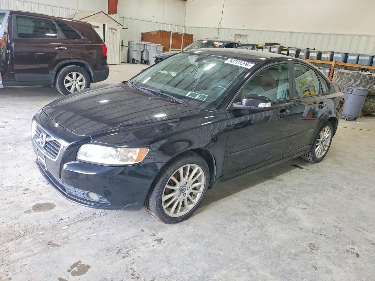 2011 Volvo S40, VIN YV1672MS1B2546742 — Механическое