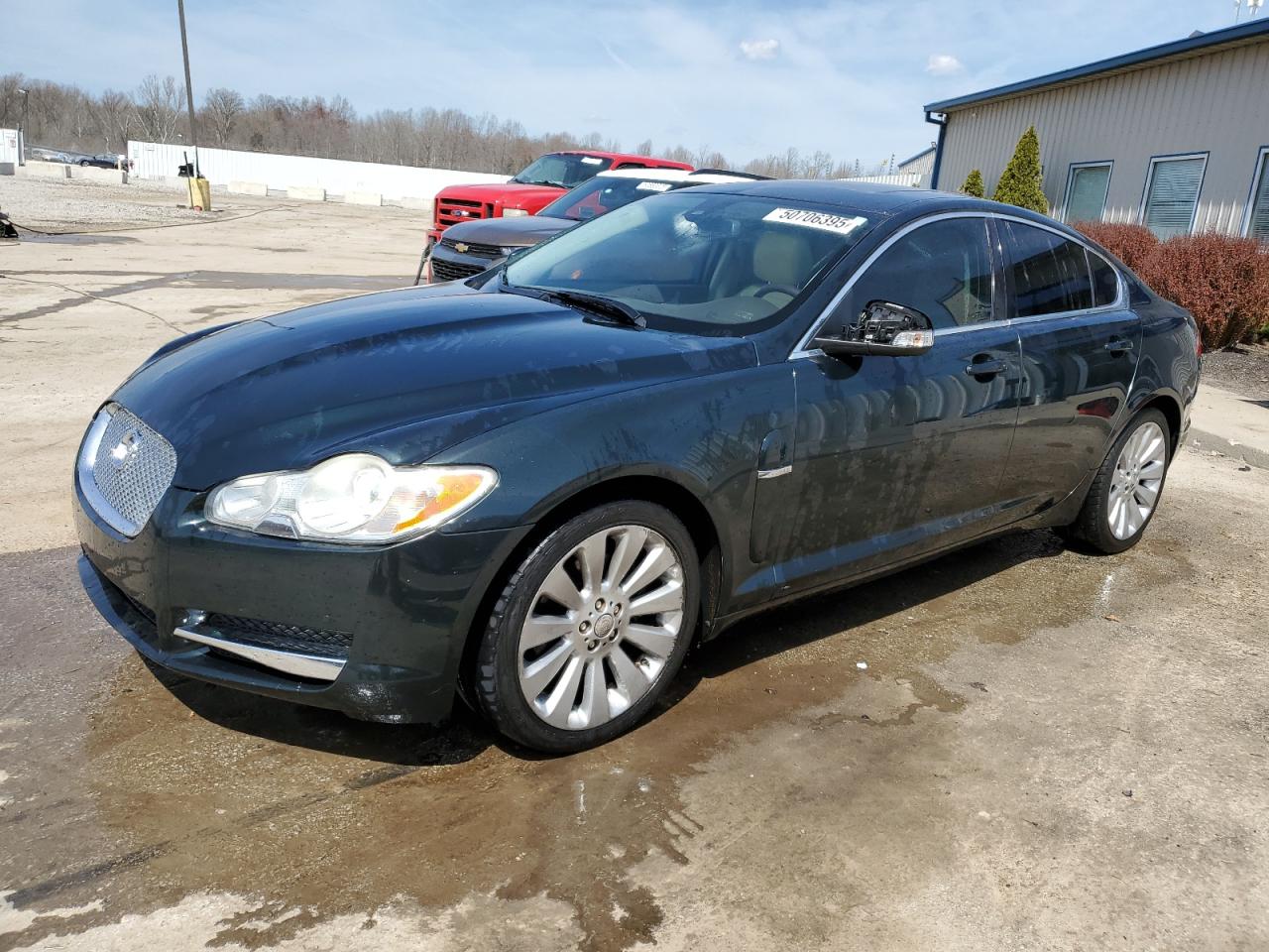 2009 Jaguar XF Premium Luxury, VIN SAJWA06B19HR20039 — Side