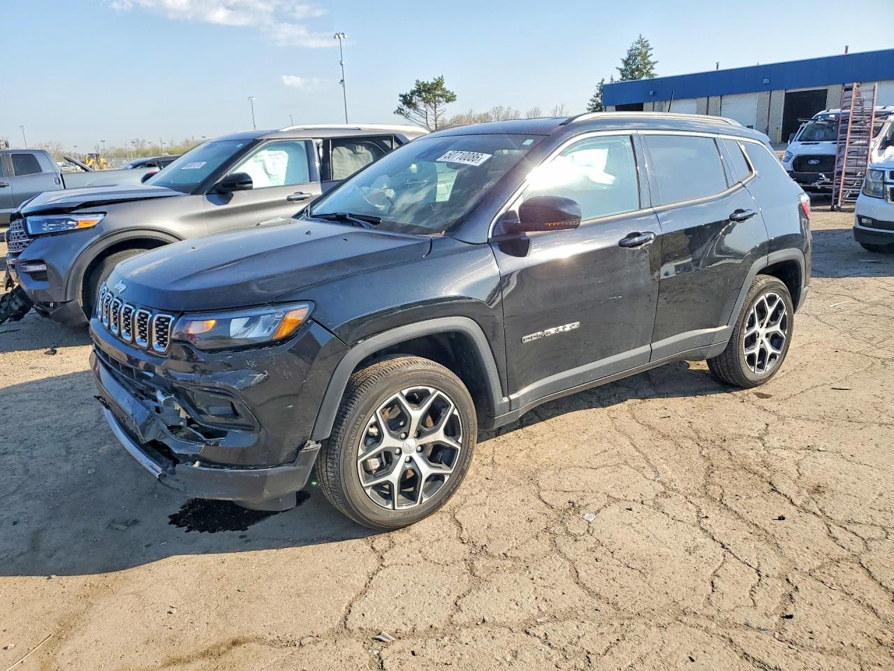 2024 Jeep Compass Limited, VIN 3C4NJDCN8RT166364 — Front end