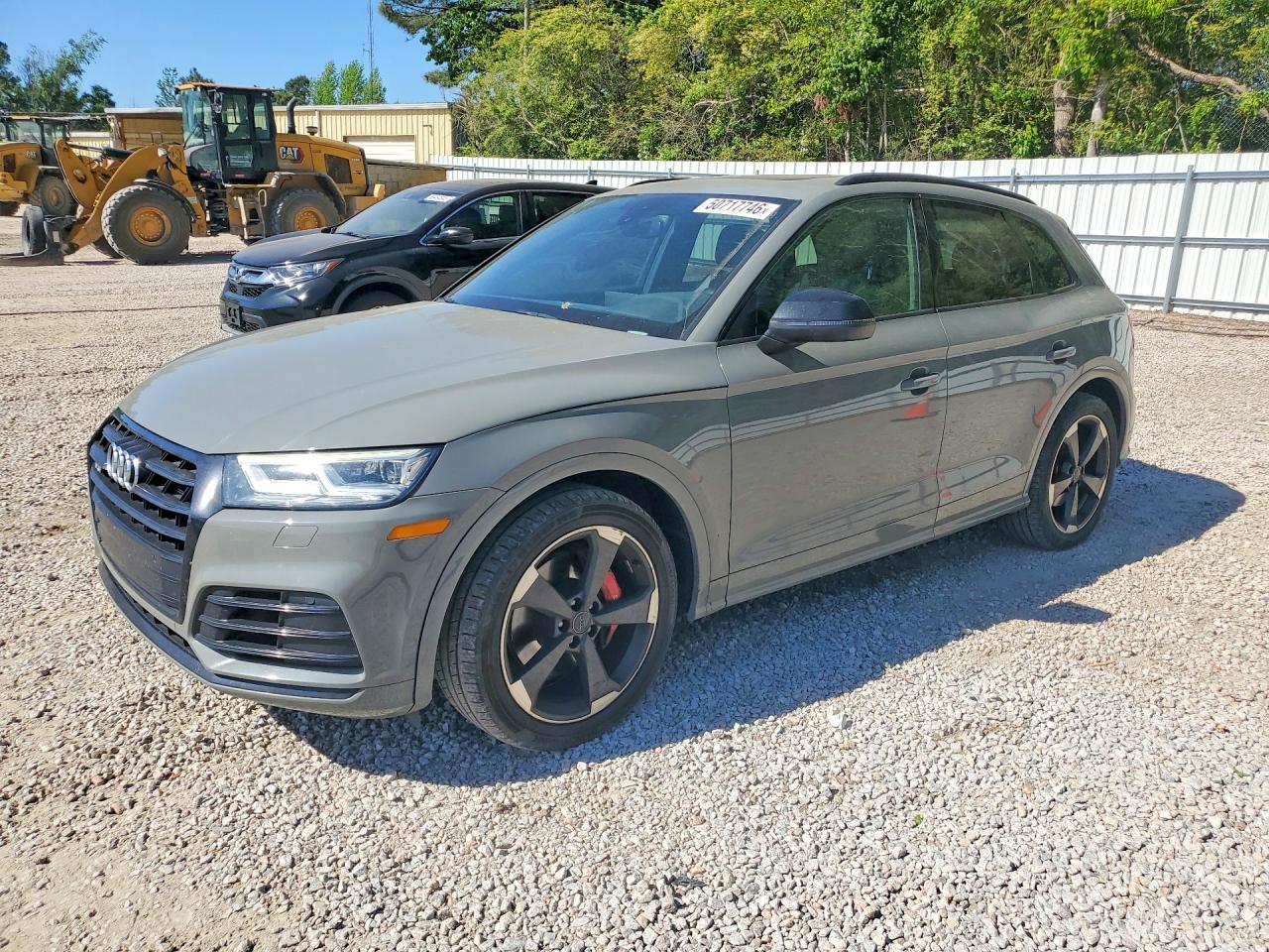 2019 Audi SQ5 Premium Plus, VIN WA1B4AFY5K2070661 — Мелкие вмятины и царапины