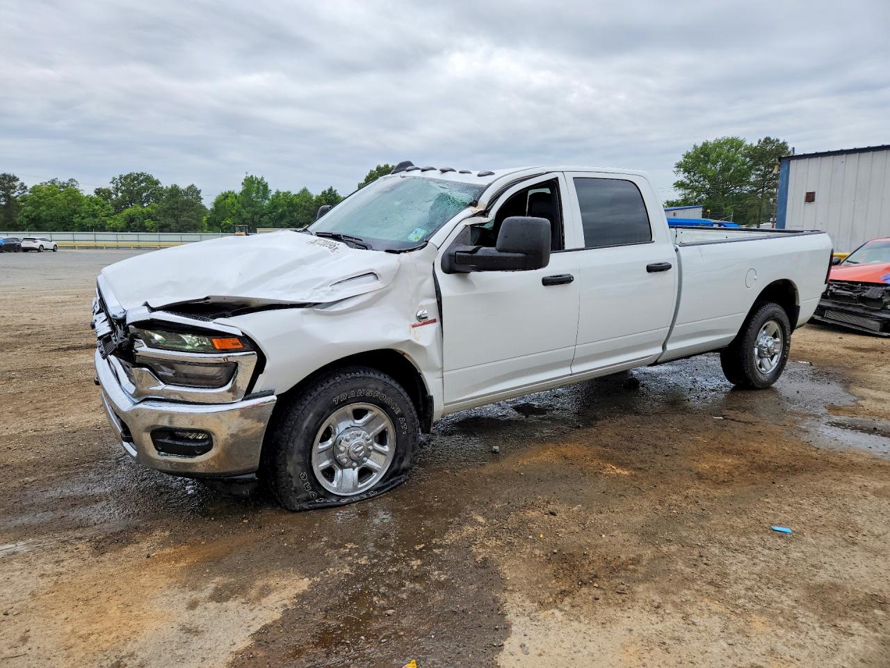 2025 Ram 2500, VIN 3C63R5HL9SG553301 — Перед
