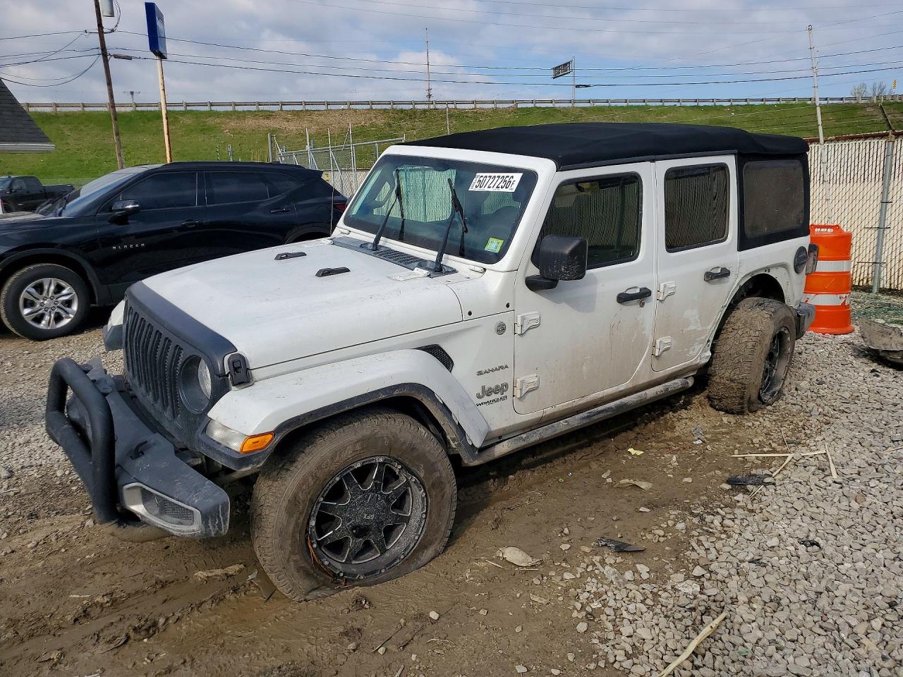2018 Jeep Wrangler Unlimited Sahara, VIN 1C4HJXEG8JW250373 — Rear end