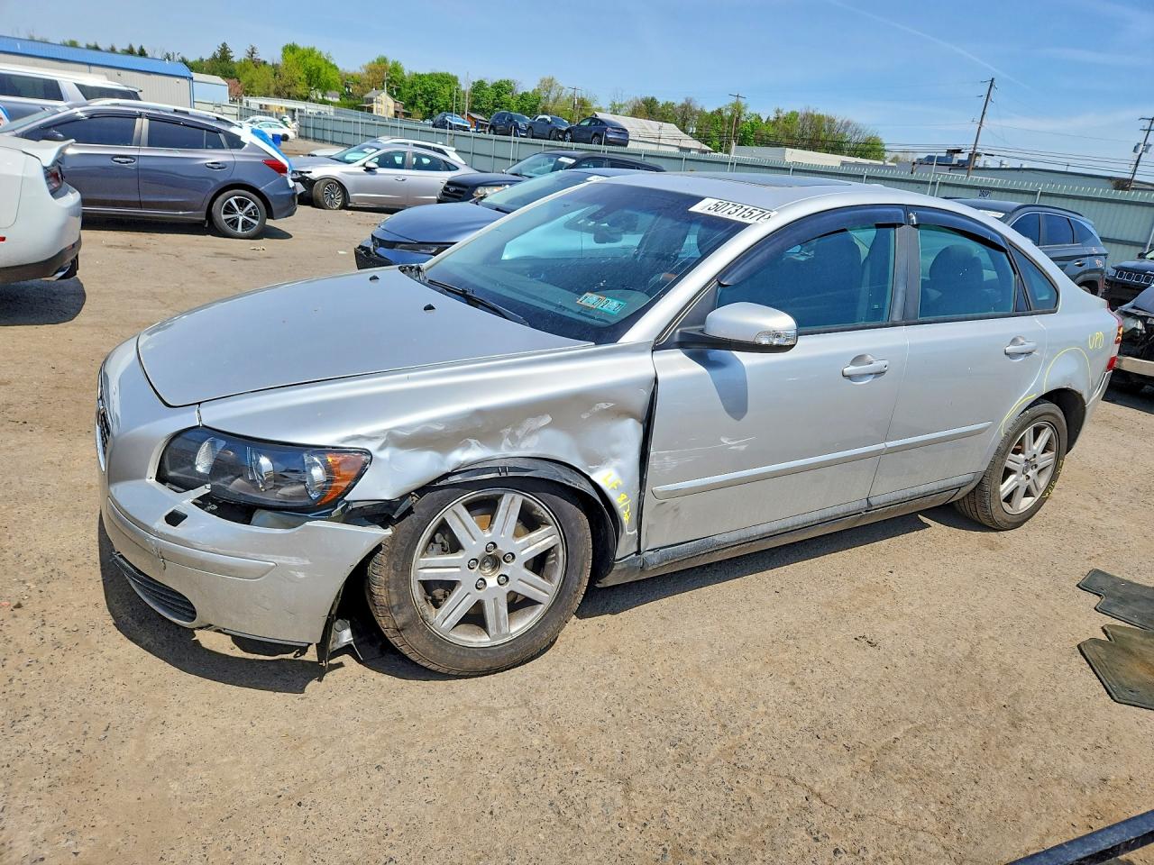 2007 Volvo S40 2.4L, VIN YV1MS382X72300480 — Перед