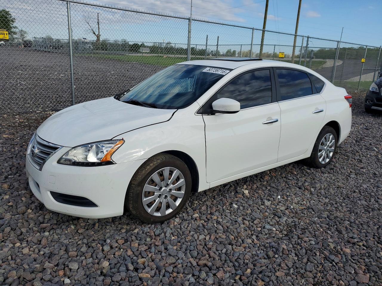 2015 Nissan Sentra SV, VIN 3N1AB7AP7FY220353 — Front end