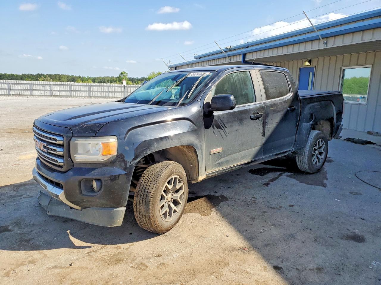 2015 GMC Canyon 4WD SLE, VIN 1GTG6BE32F1147189 — Front end
