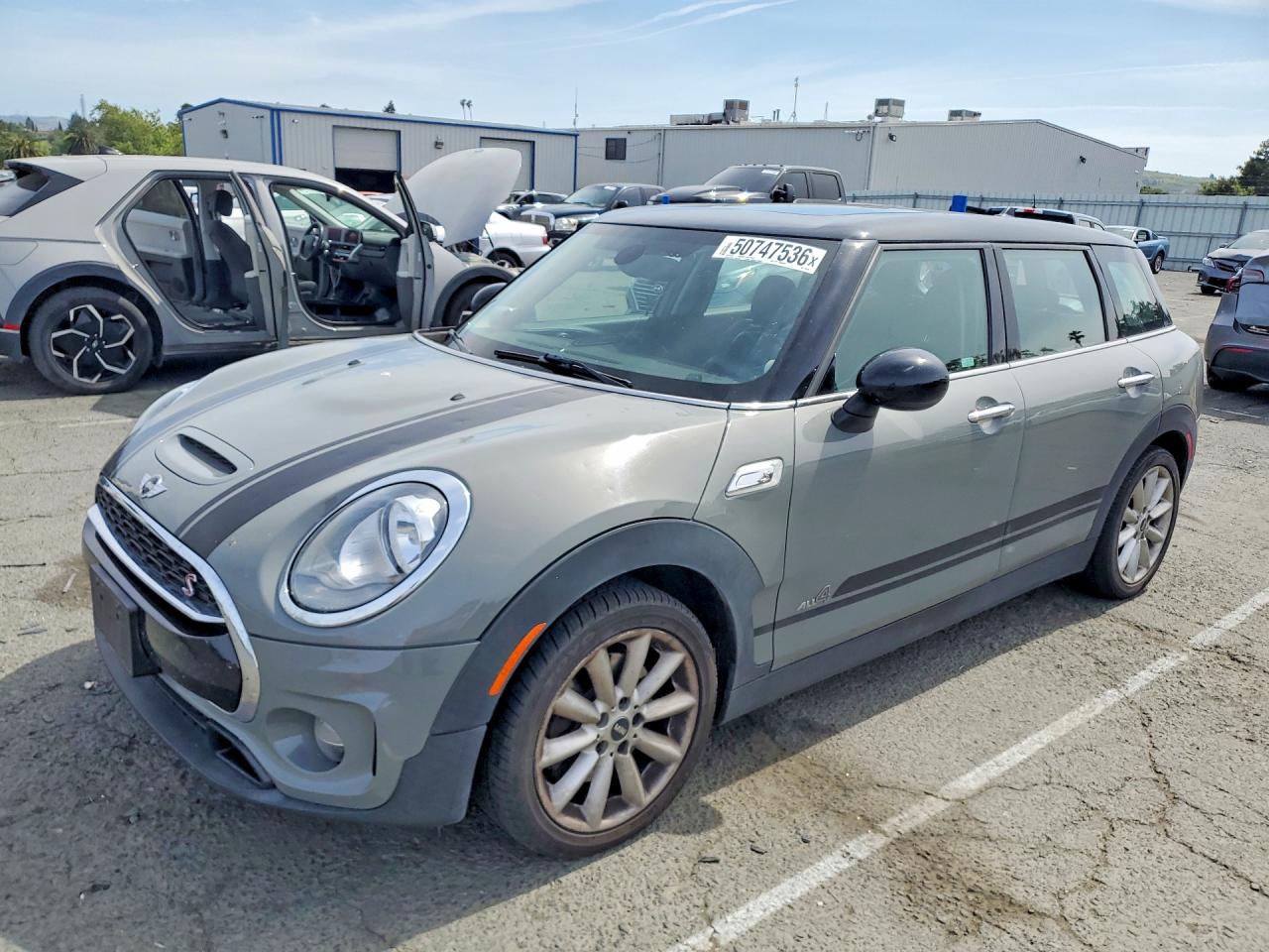 2017 MINI Clubman Cooper S, VIN WMWLU5C32H2E84550 — Vandalism