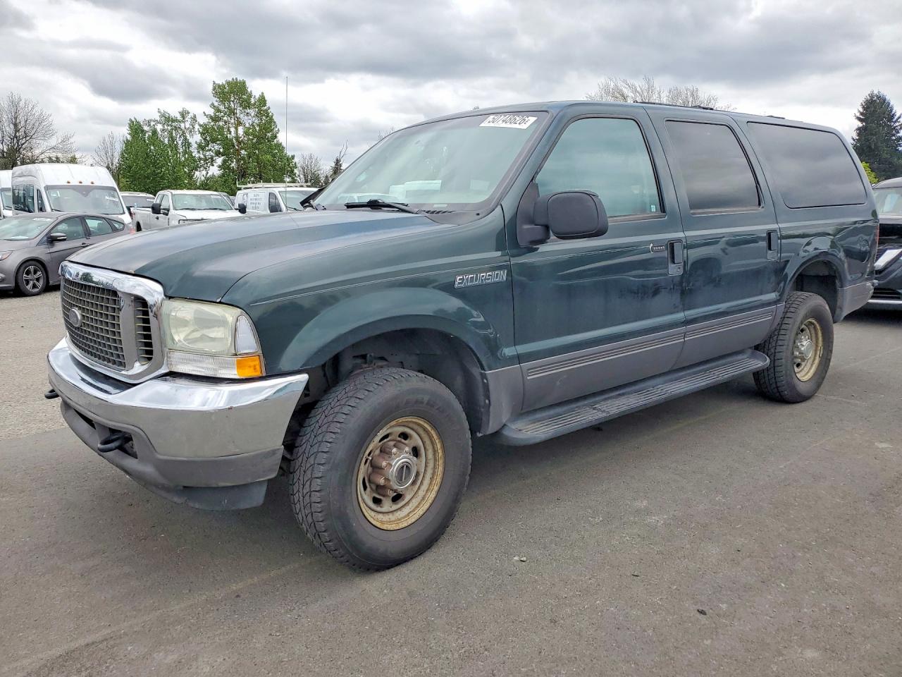 2004 Ford Excursion Special Serv, VIN 1FMNU41L54ED18002 — Rear end