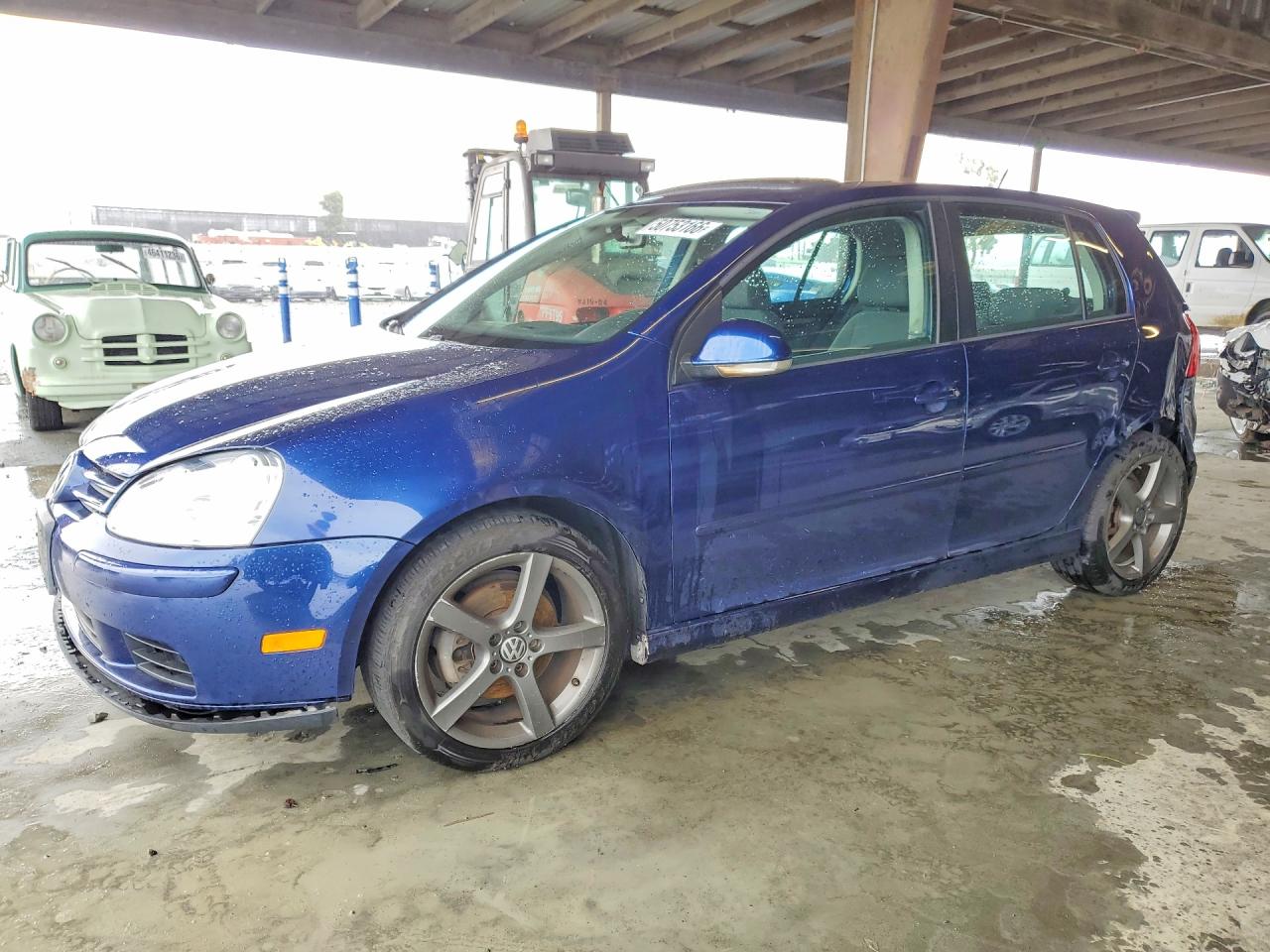 2008 Volkswagen Rabbit S, VIN WVWDB91K78W154147 — Rear end