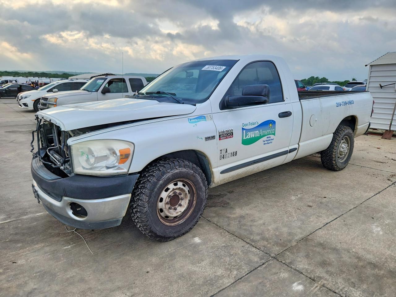 2007 Dodge 2500 SLT, VIN 3D7KR26D97G761576 — Перед