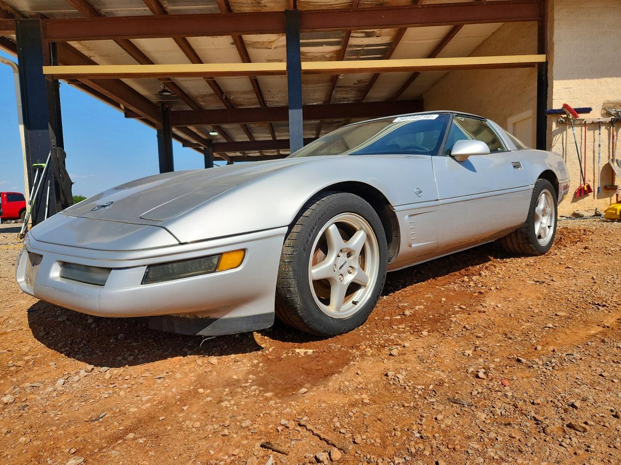 1996 Chevrolet Corvette, VIN 1G1YY22P0T5103064 — Minor dents and scratches