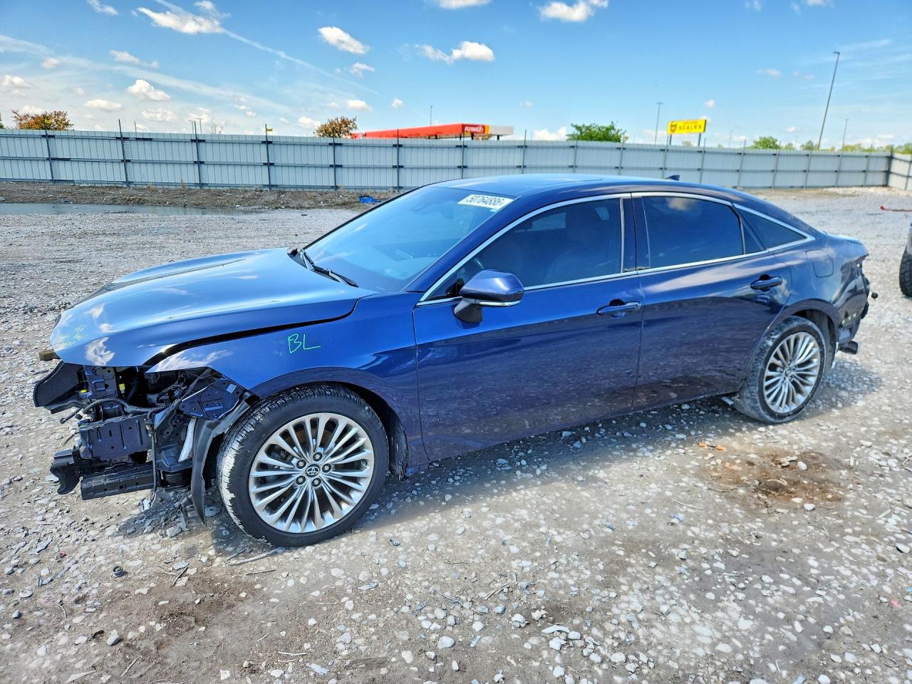 2019 Toyota Avalon XLE, VIN 4T1BZ1FB4KU018800 — Front end