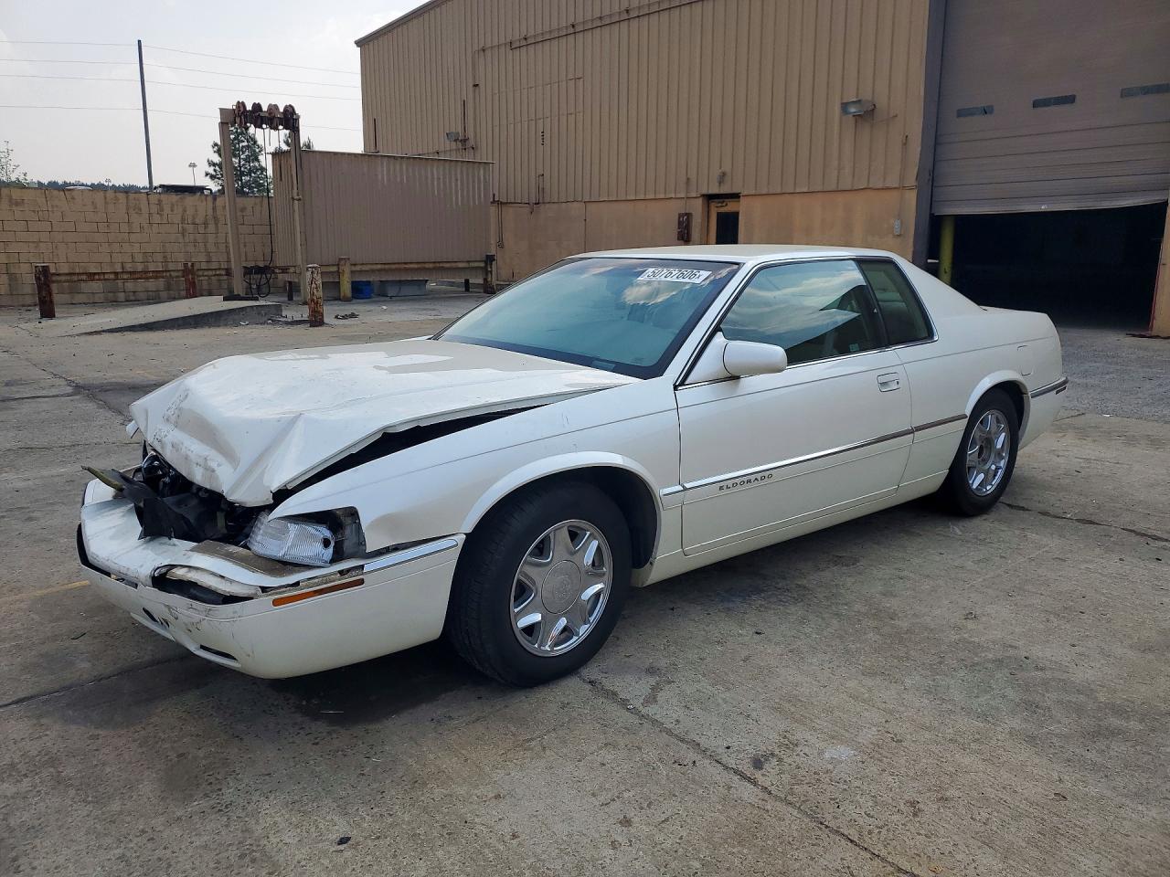 1997 Cadillac Eldorado, VIN 1G6EL12Y8VU614304 — Перед