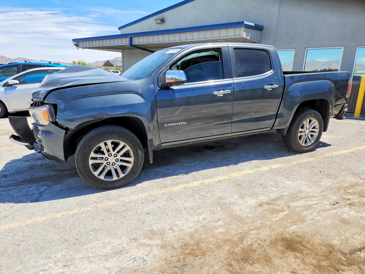 2015 GMC Canyon 2WD SLT, VIN 1GTG5CE35F1179692 — Front end