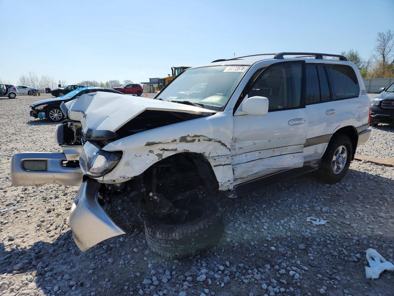 2000 Toyota Land Cruiser, VIN JT3HT05JXY0081455 — Front end